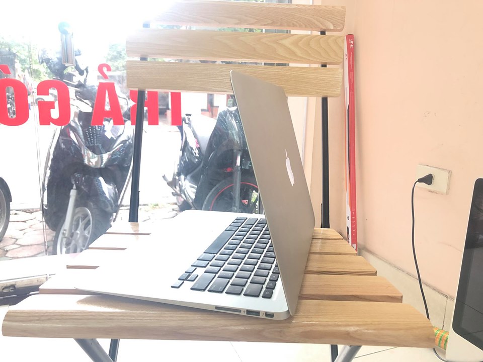 Macbook Air 13 inch 2017 MQD32 Core i5 128 GB 8GB RAM 