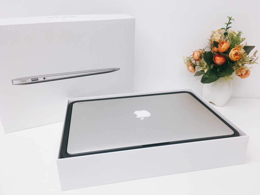 Macbook Air 13 inch 2017 MQD32 Core i5 128GB 8GB RAM – Like New